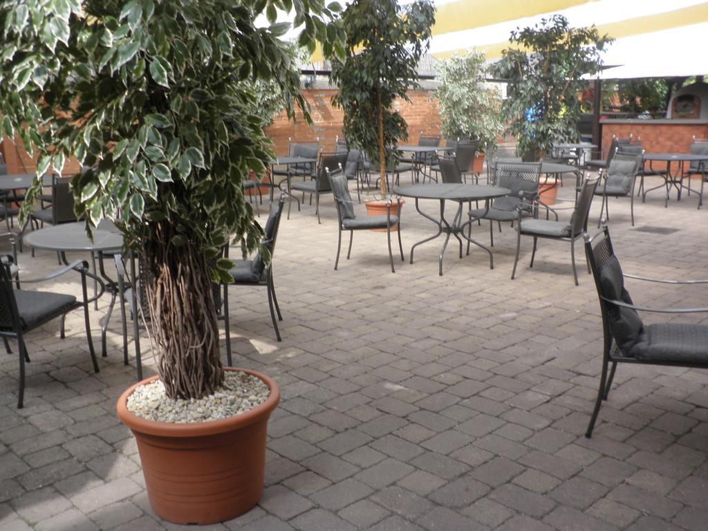 Hotel Rokoko Кошице Экстерьер фото